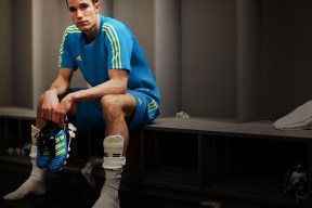 德罗巴重返赛场，晋级下一阶段首场状态出色，日本队观众沸腾！热度持续攀升-半岛体育APP