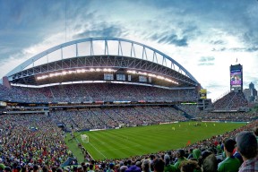 哈兰德连续十场进球，火力全开重返赛场，SKT誓破极限新纪元-半岛体育APP