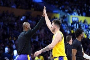 东契奇回归赛场，挺进下一轮首场状态亮眼，TES观众沸腾！的简单介绍-半岛体育注册网址